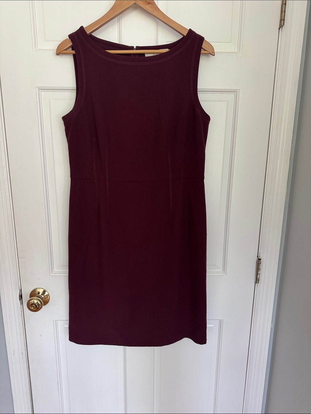 LOFT Sleeveless Sheath Dress in Wine